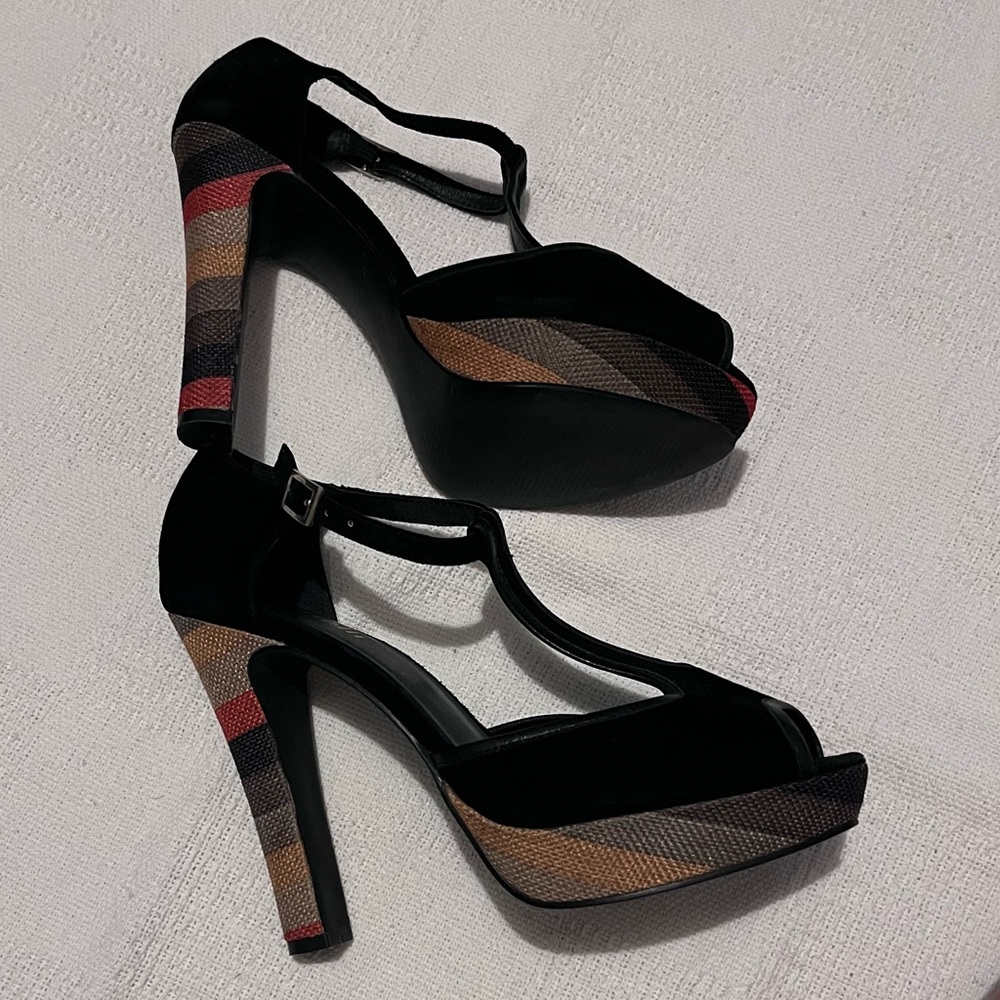 Minelli Black Heels with Colorful Stripes